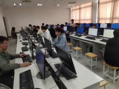 技藝展風采，代碼繪未來——校第六屆學生技能競賽Web前端設計賽項紀實