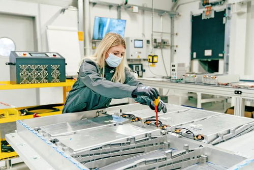 歐洲欲建超級(jí)電池工廠以抗衡中國(guó) 德媒警示技術(shù)依賴與“卡脖子”風(fēng)險(xiǎn)